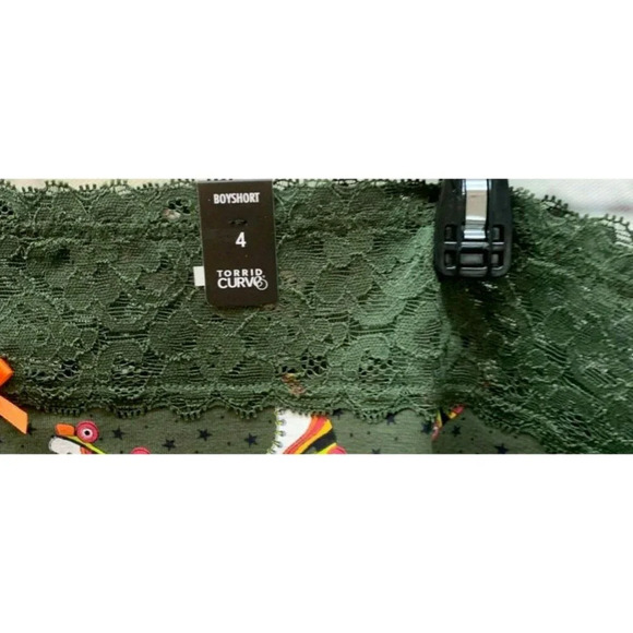 Torrid +4 Hunter Green Roller Skate Print Lace Waistband Cotton Boyshort Panties - Picture 4 of 4
